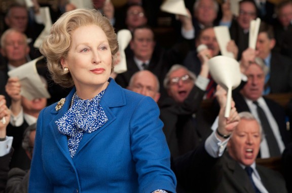 Meryl Streep näyttelee Margaret Thatcheriä Oscar-pystin mukaisesti.