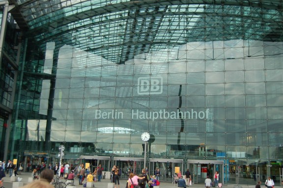 Berliinin päärautatieasema